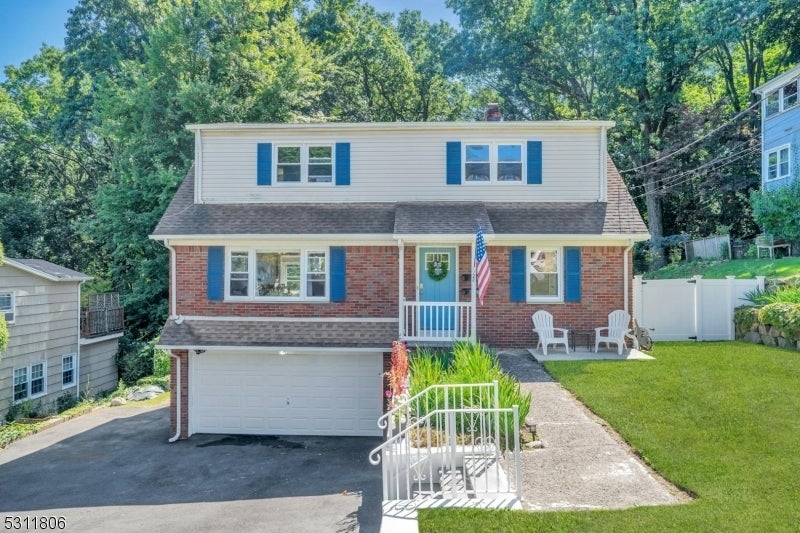 Photo of Listing #3984475