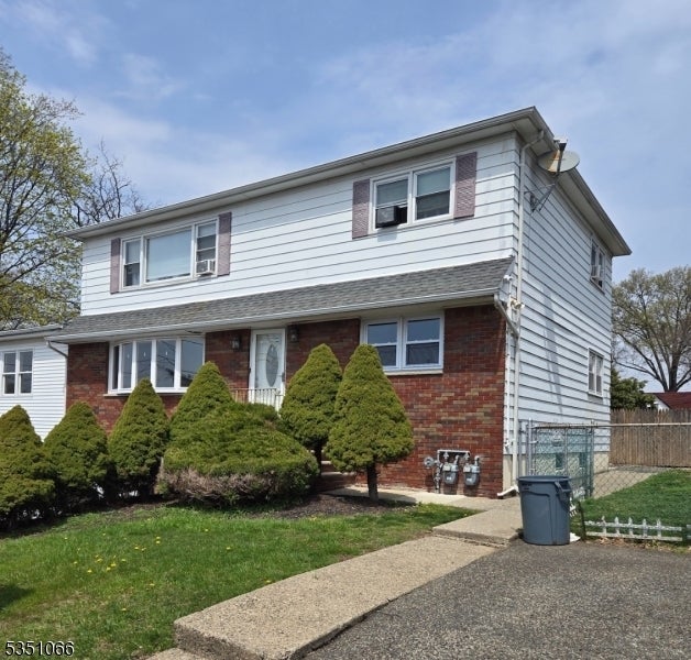 Photo of Listing #3984551