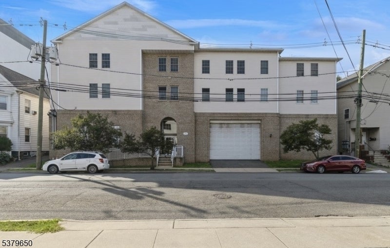 Photo of Listing #3984787