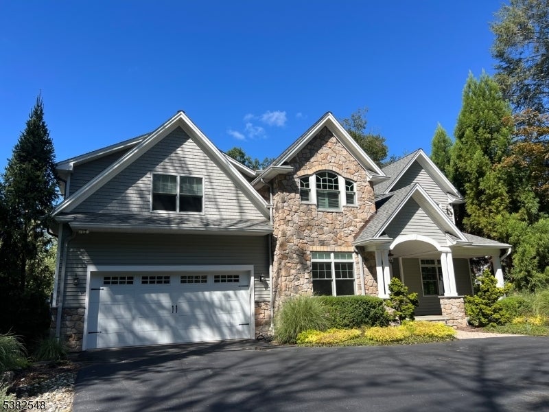 Photo of Listing #3984849