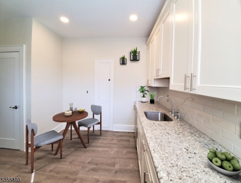 Photo of Listing #3984964