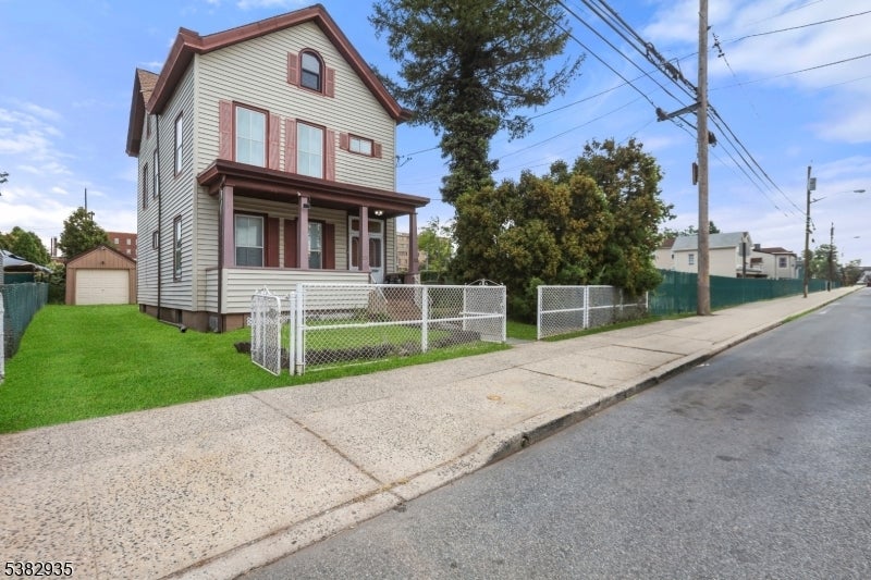 Photo of Listing #3985138