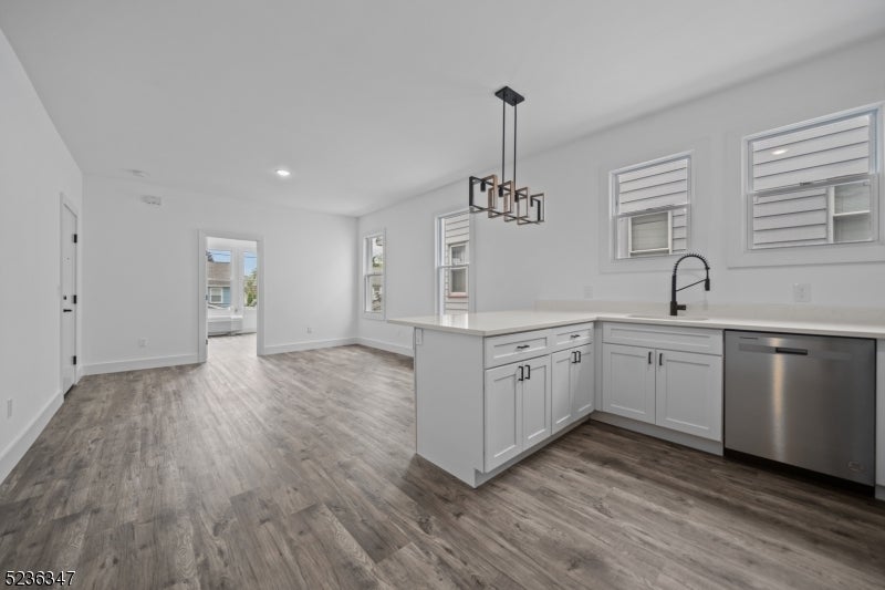 Photo of Listing #3985153