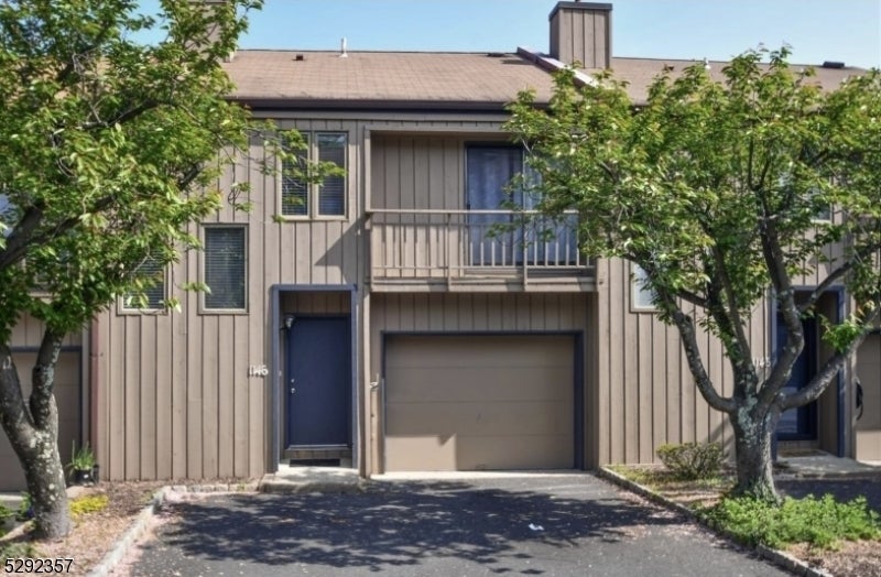 Photo of Listing #3985199