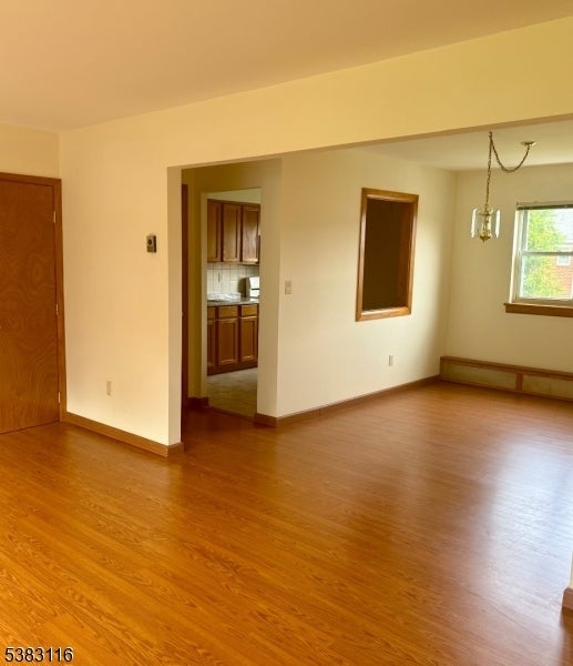 Photo of Listing #3985301