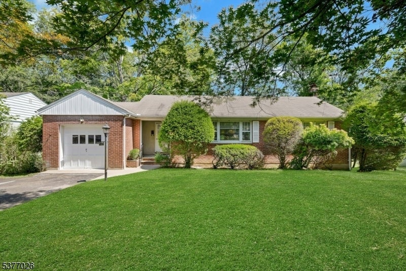 Photo of Listing #3985376