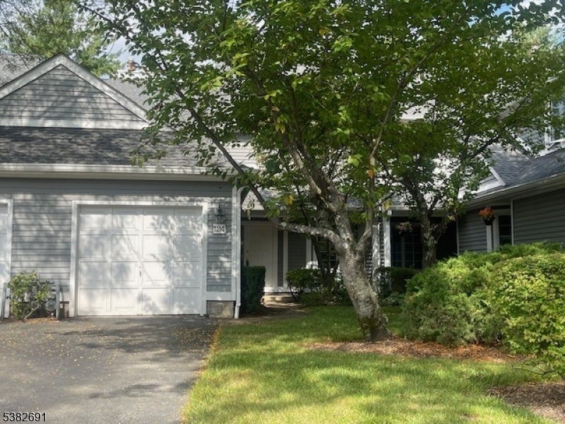 Photo of Listing #3985412