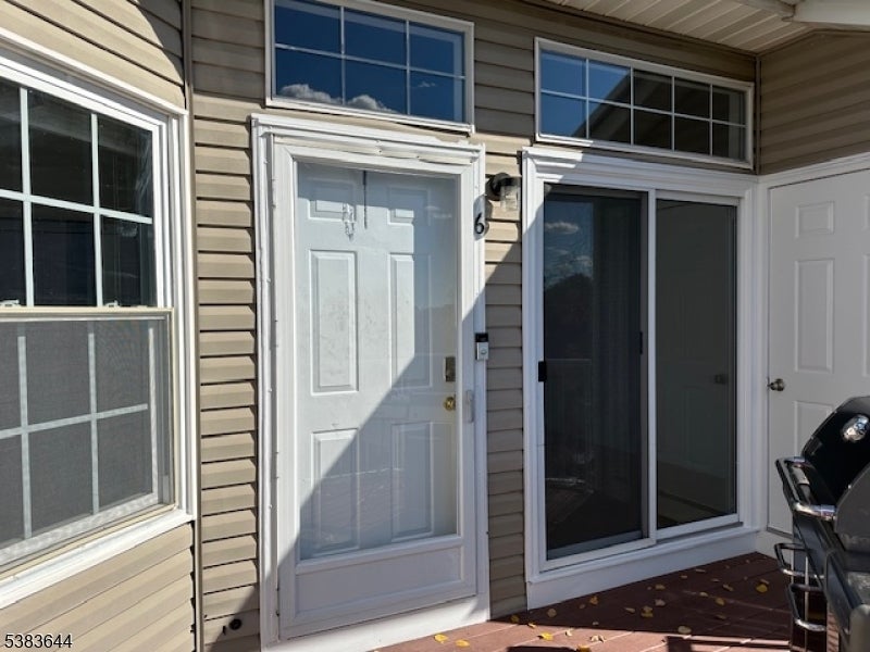 6 Ray Court, Bedminster Twp.