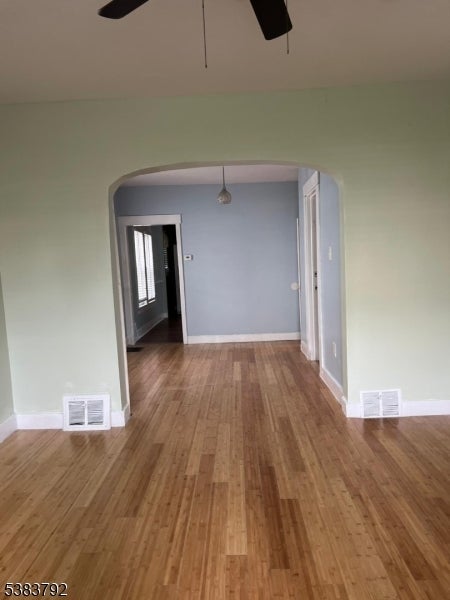 Photo of Listing #3985834