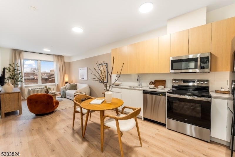 431 Dr Mlk Jr Boulevard, East Orange City