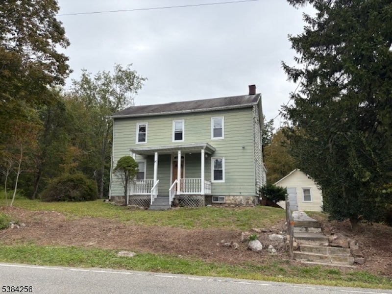 78 Mountain Lake Road, White Twp.