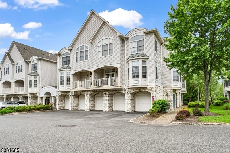 Photo of Listing #3986700