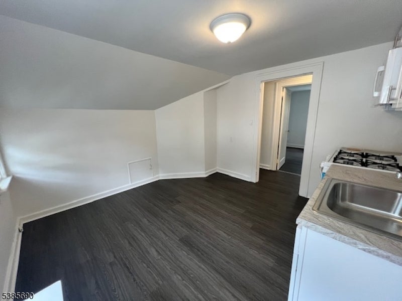 Photo of Listing #3987559