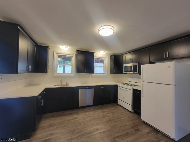 Photo of Listing #3988397