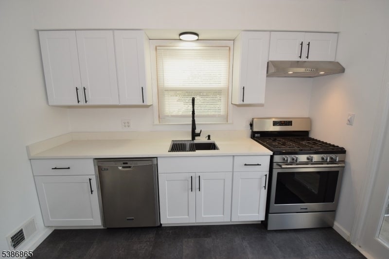 40 Glaser Avenue, Raritan Boro