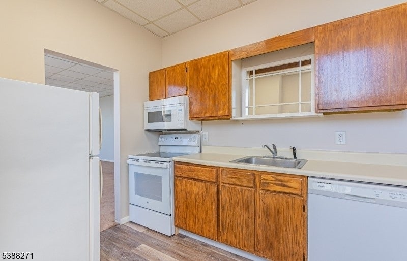 Photo of Listing #3989868