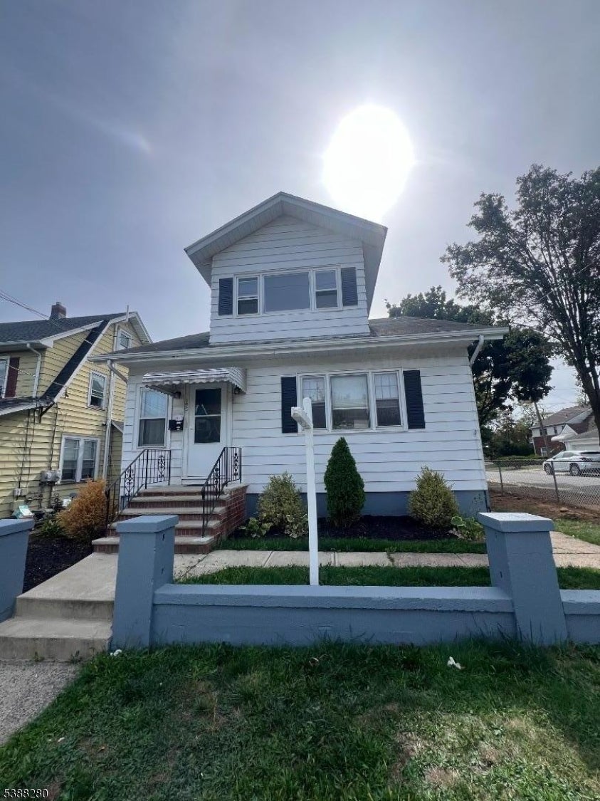 195 Merselis Avenue, Clifton City