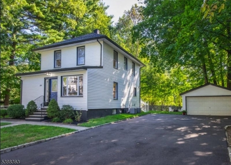 Photo of Listing #3989954