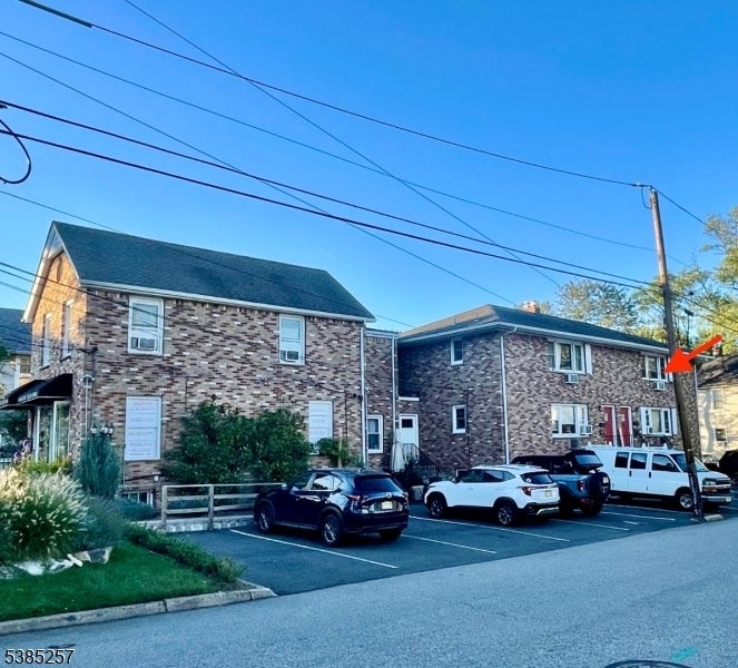 Photo of Listing #3990378