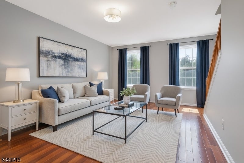 Photo of Listing #3990636