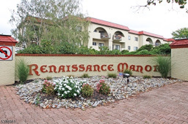 Photo of Listing #3990693