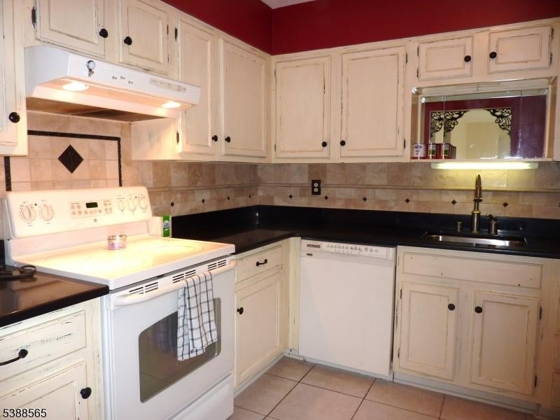 Photo of Listing #3990983