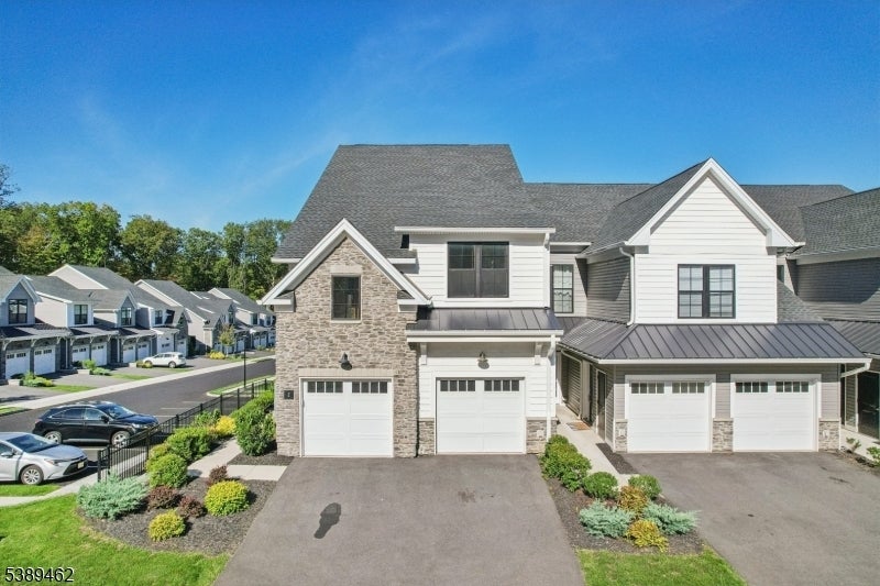 Photo of Listing #3991074