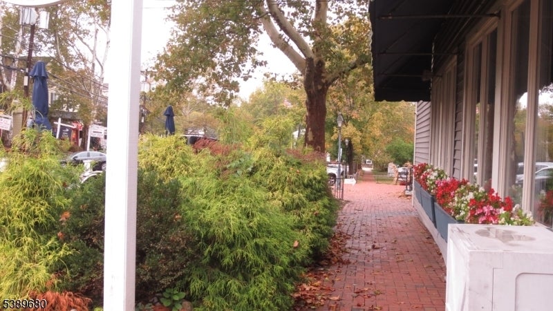 56 South Finley Avenue, Bernards Twp.