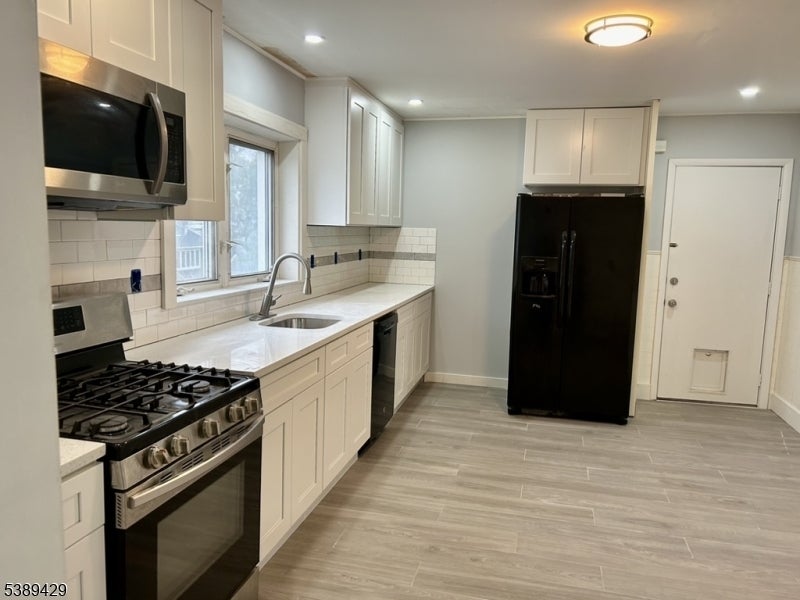 Photo of Listing #3991503