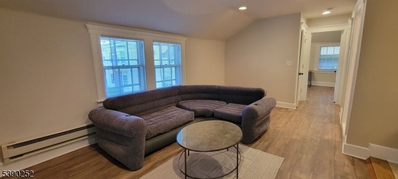 Photo of Listing #3991644