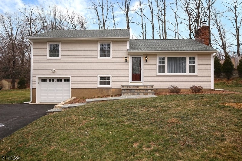 Photo of Listing #3992009