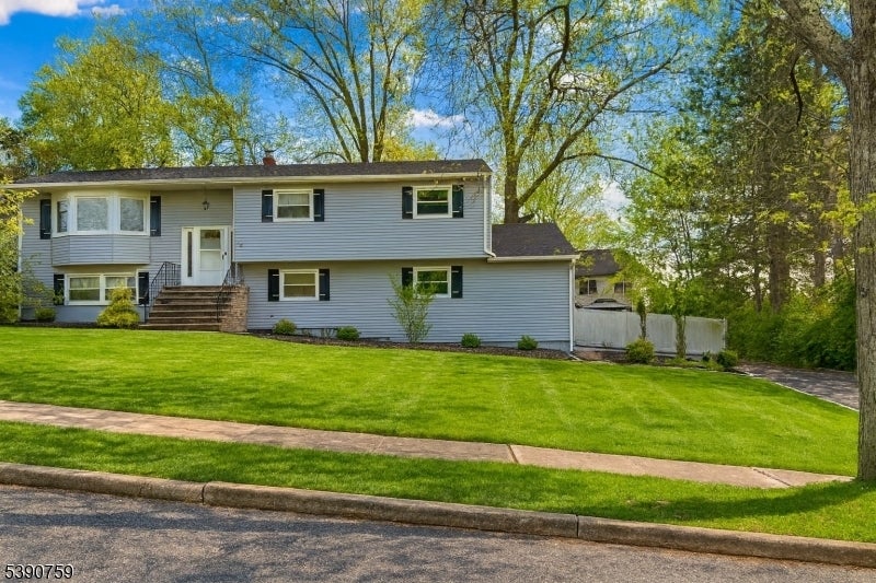 Photo of Listing #3992149