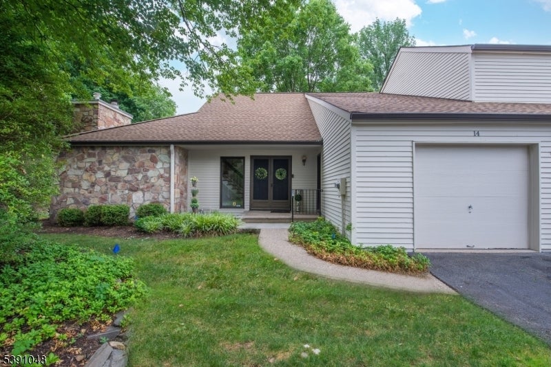 Photo of Listing #3992363