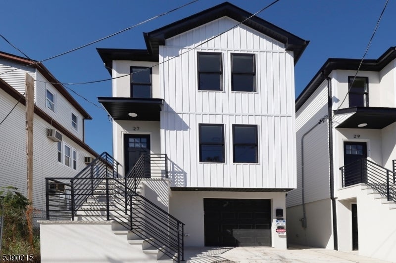 Photo of Listing #3992430