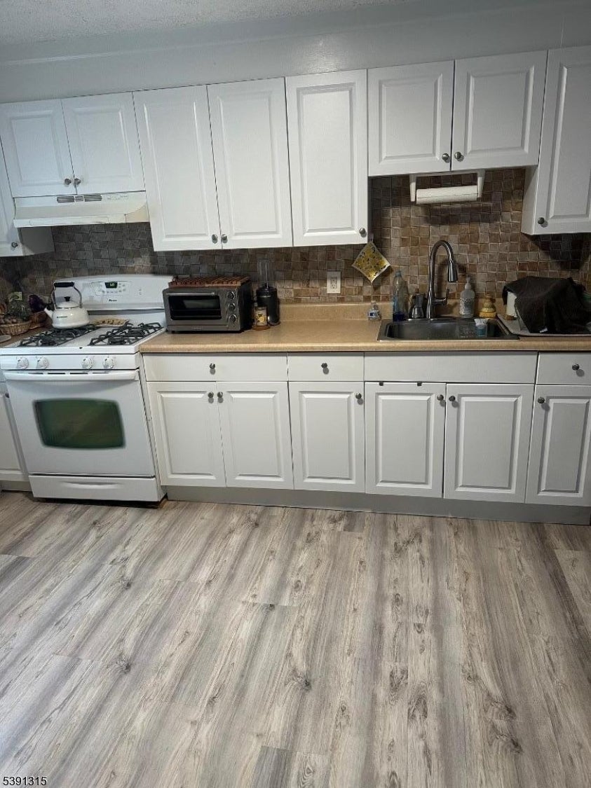 Photo of Listing #3992571