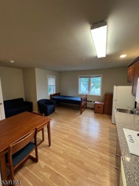 Photo of Listing #3992828