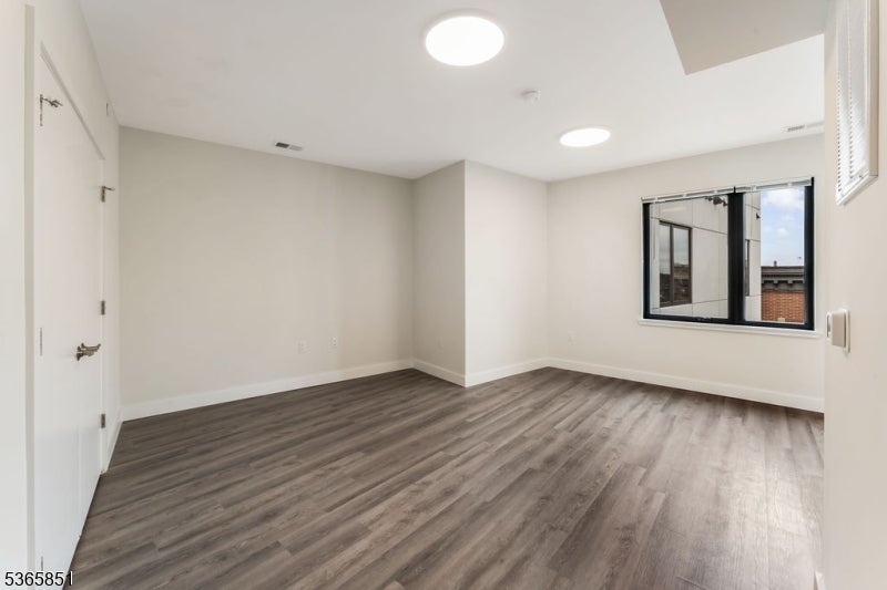 72 S Essex, City Of Orange Twp.