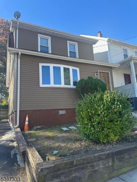 Photo of Listing #3993225