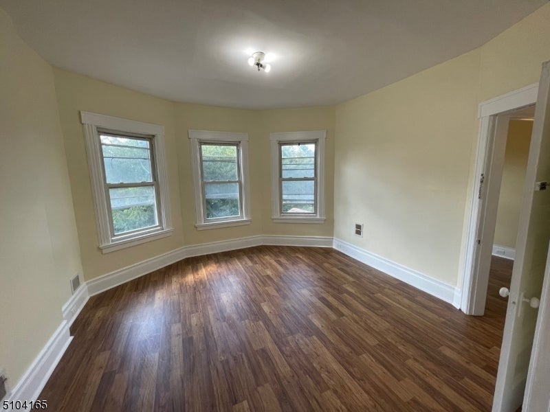 Photo of Listing #3993254