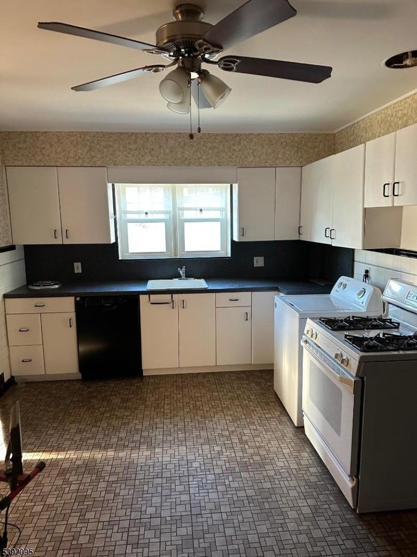 Photo of Listing #3993275