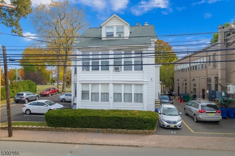 Photo of Listing #3993343