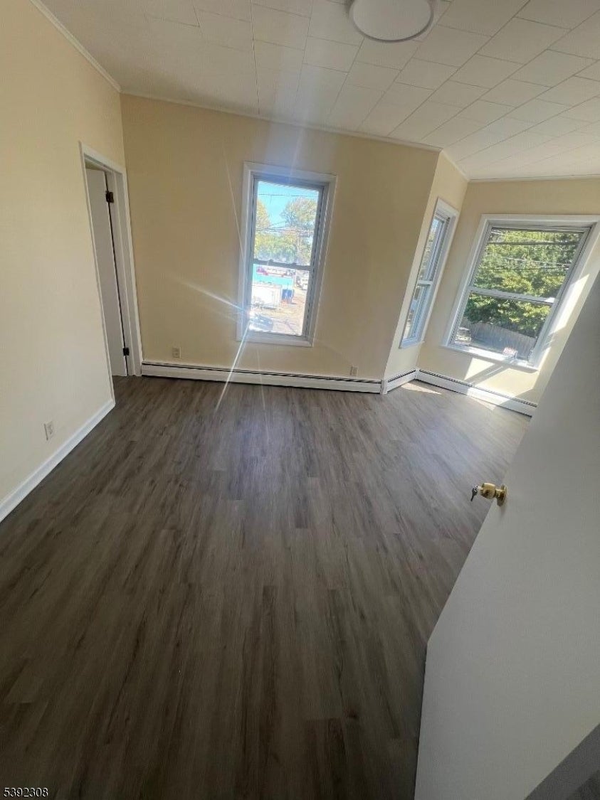 Photo of Listing #3993487