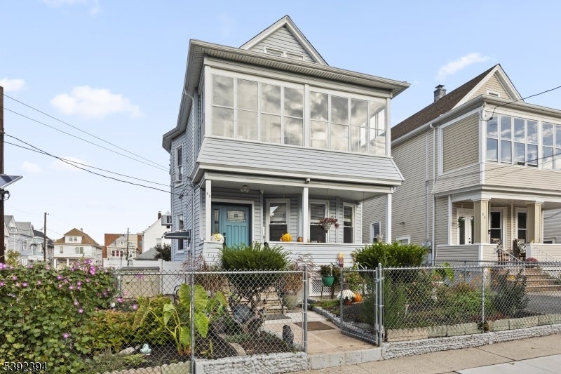 Photo of Listing #3993521