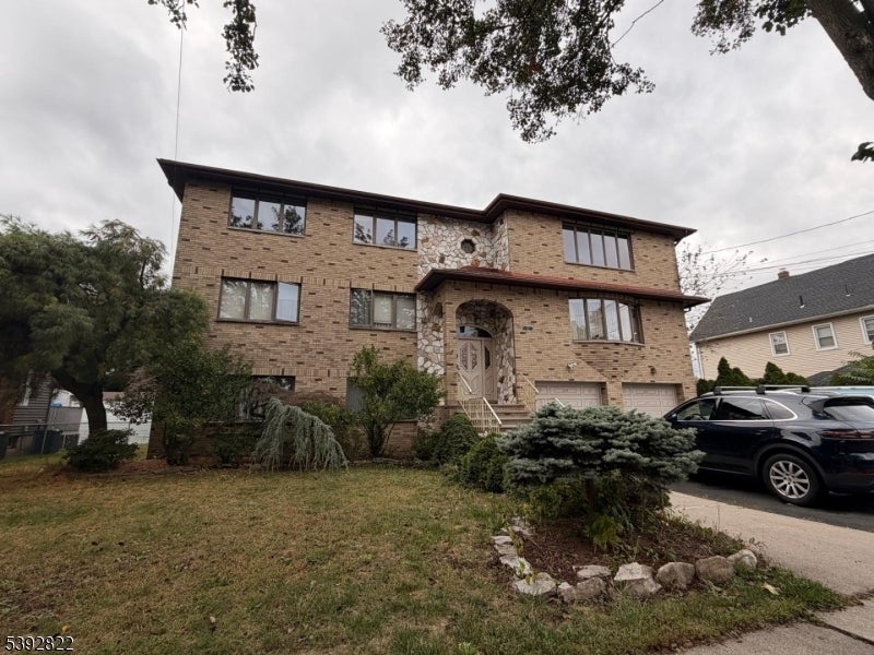 Photo of Listing #3993852