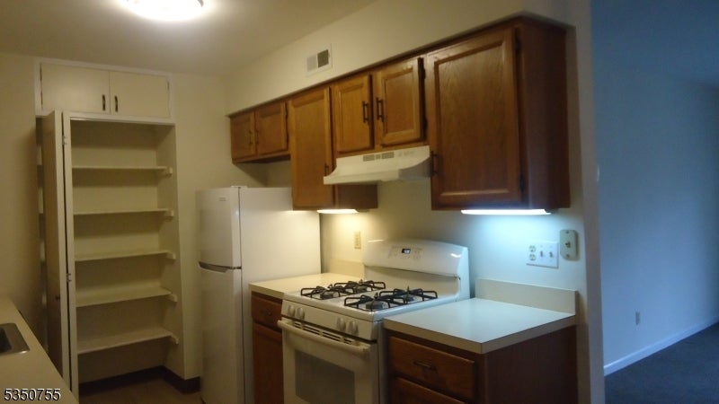 Photo of Listing #3994231