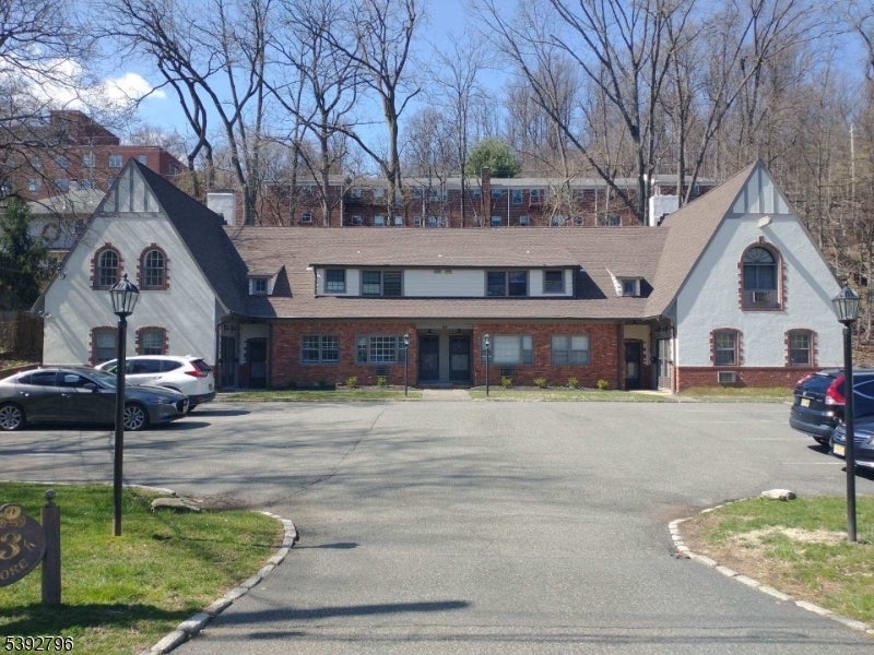 Photo of Listing #3994345