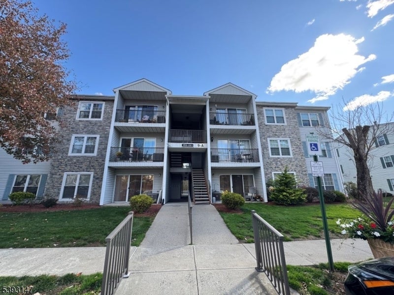 Photo of Listing #3994509