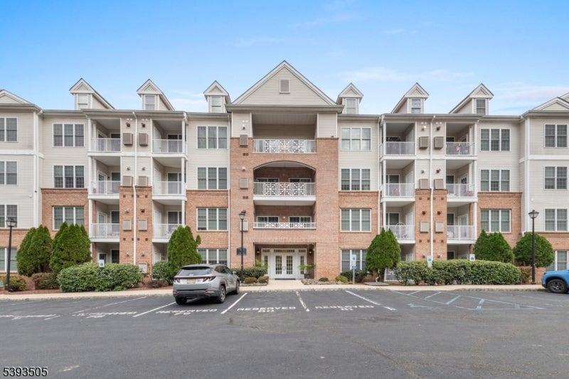 Photo of Listing #3994520