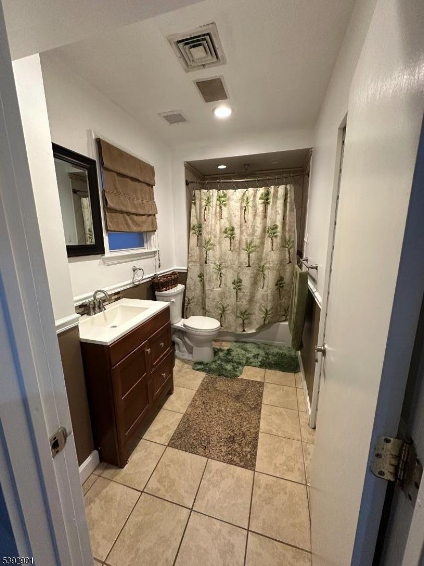 Photo of Listing #3994561