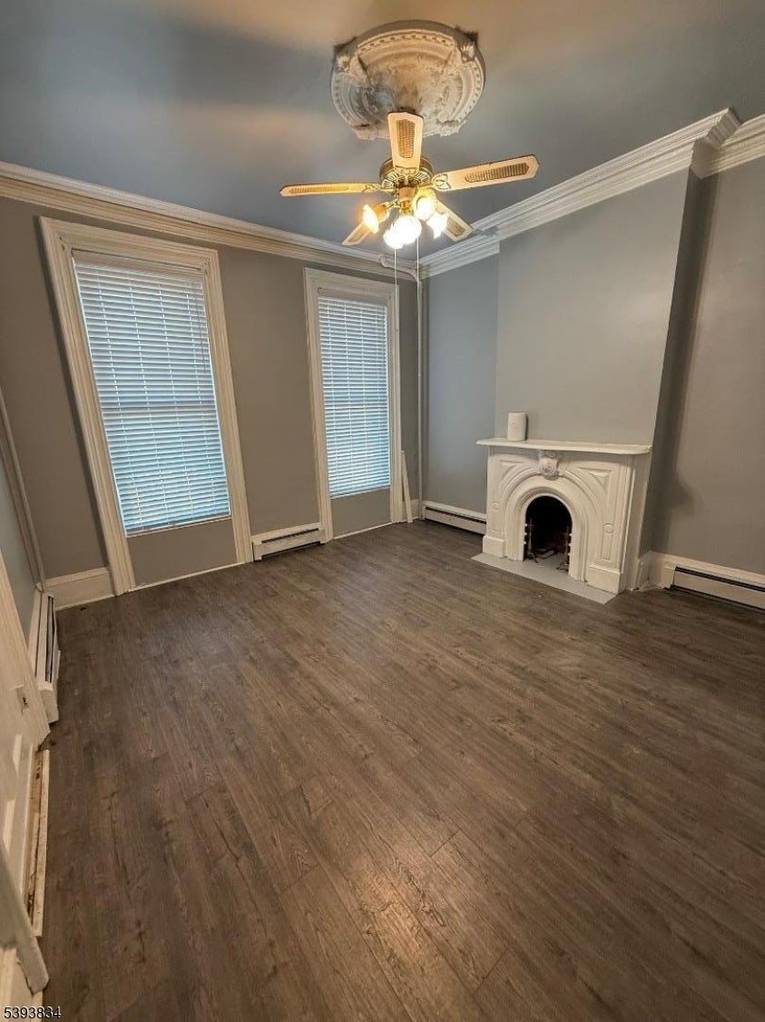 Photo of Listing #3994779